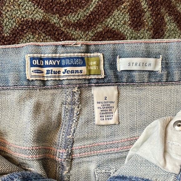 Vintage Old Navy Denim Skirt. Size 2. - Picture 3 of 5